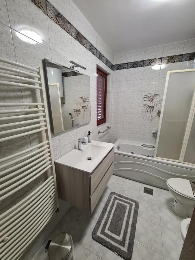 Helena Apartman Póla Kültér fotó