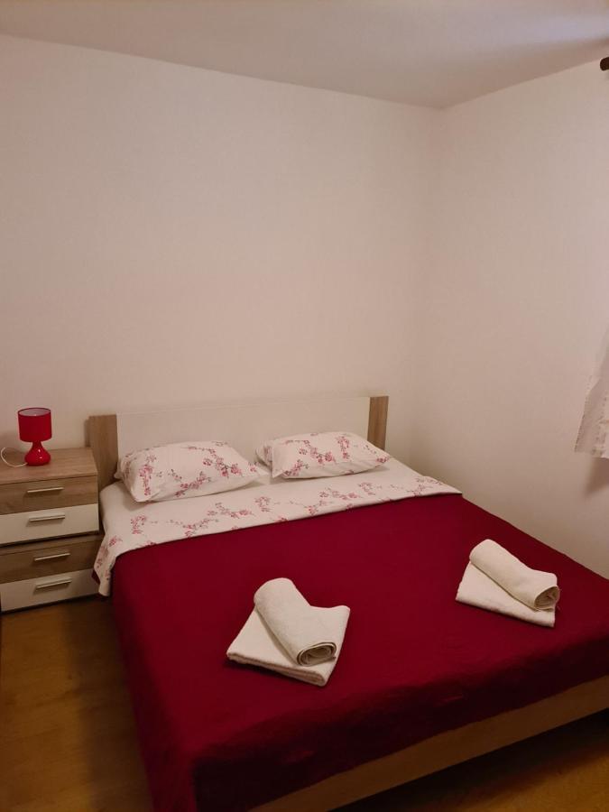Helena Apartman Póla Kültér fotó
