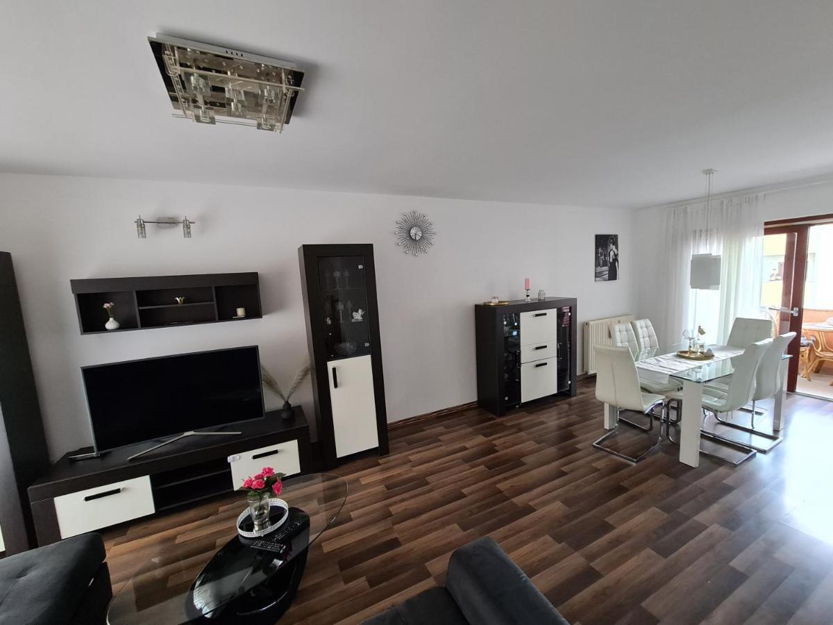 Helena Apartman Póla Kültér fotó